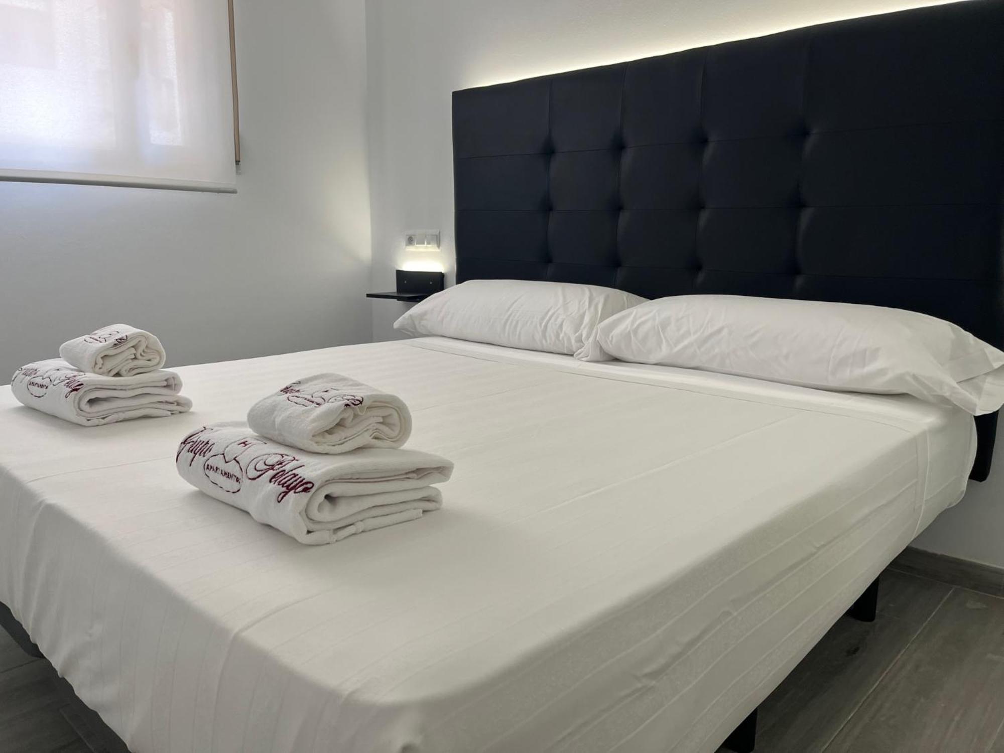 H Pelayo Auto Check-In Rooms Noja Exterior photo