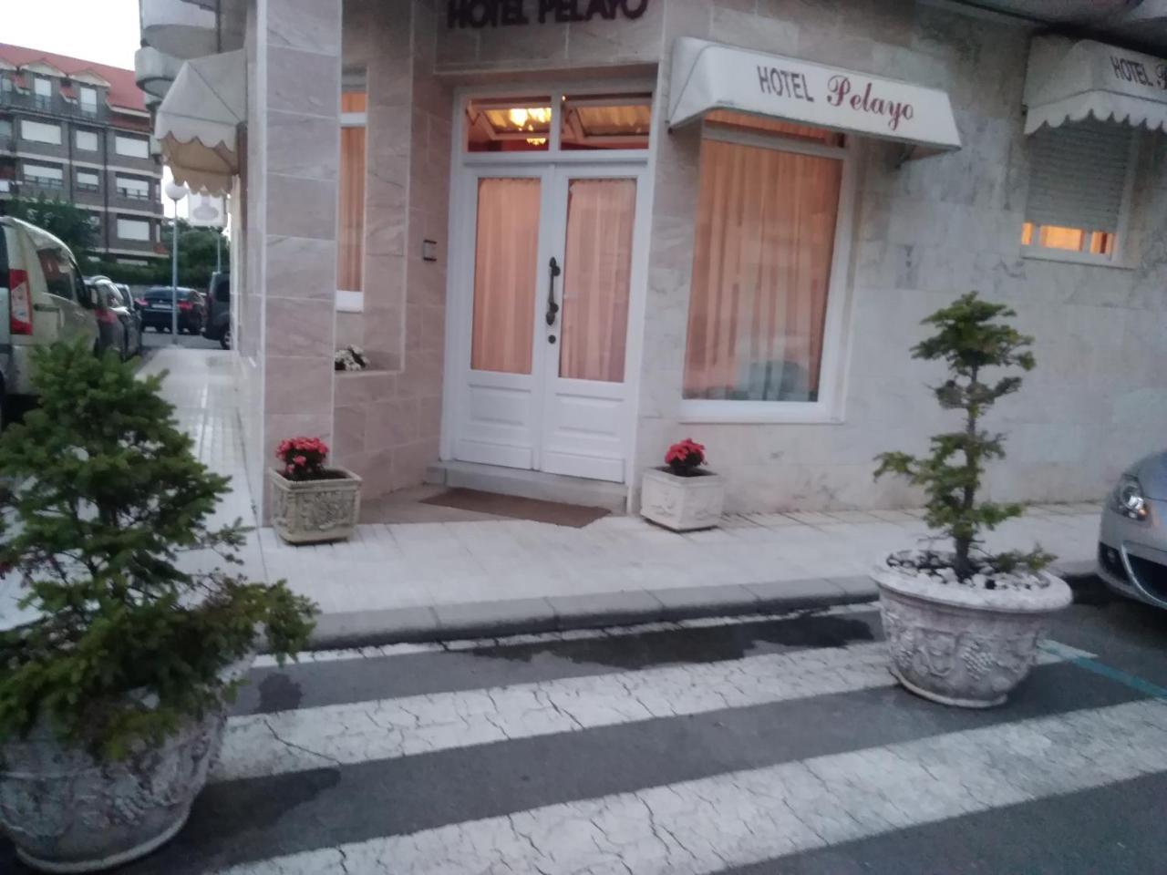 H Pelayo Auto Check-In Rooms Noja Exterior photo